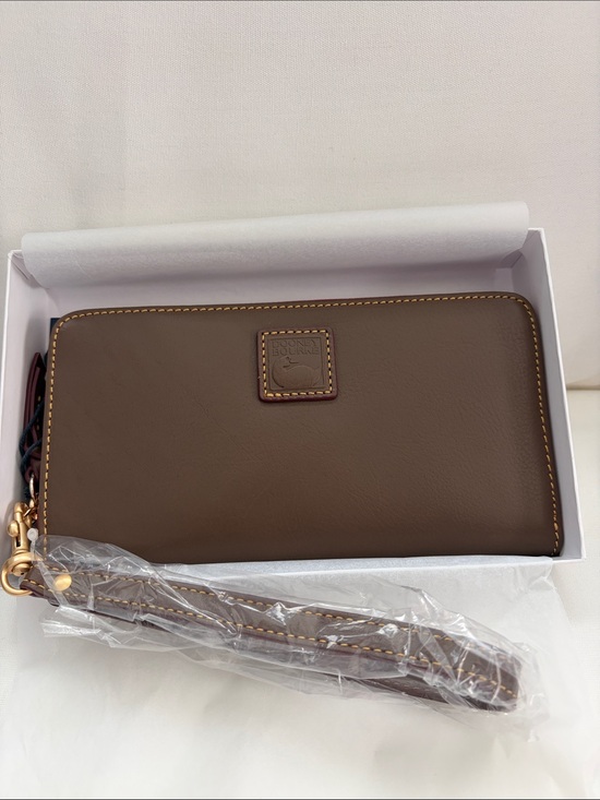 Dooney & Bourke Handbags - NWT - Dooney & Bourke Italian Florentine Zip-Around Wristlet Wallet